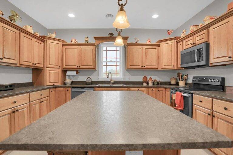 Country Kitchen with Island