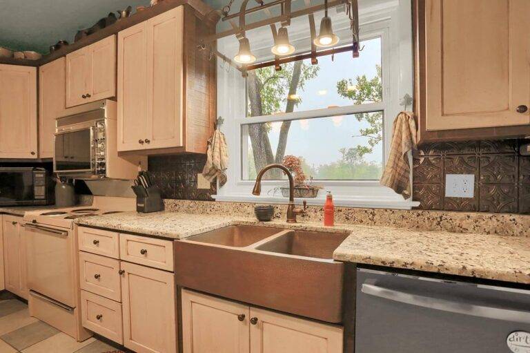 Farmhouse copper sink cabinet